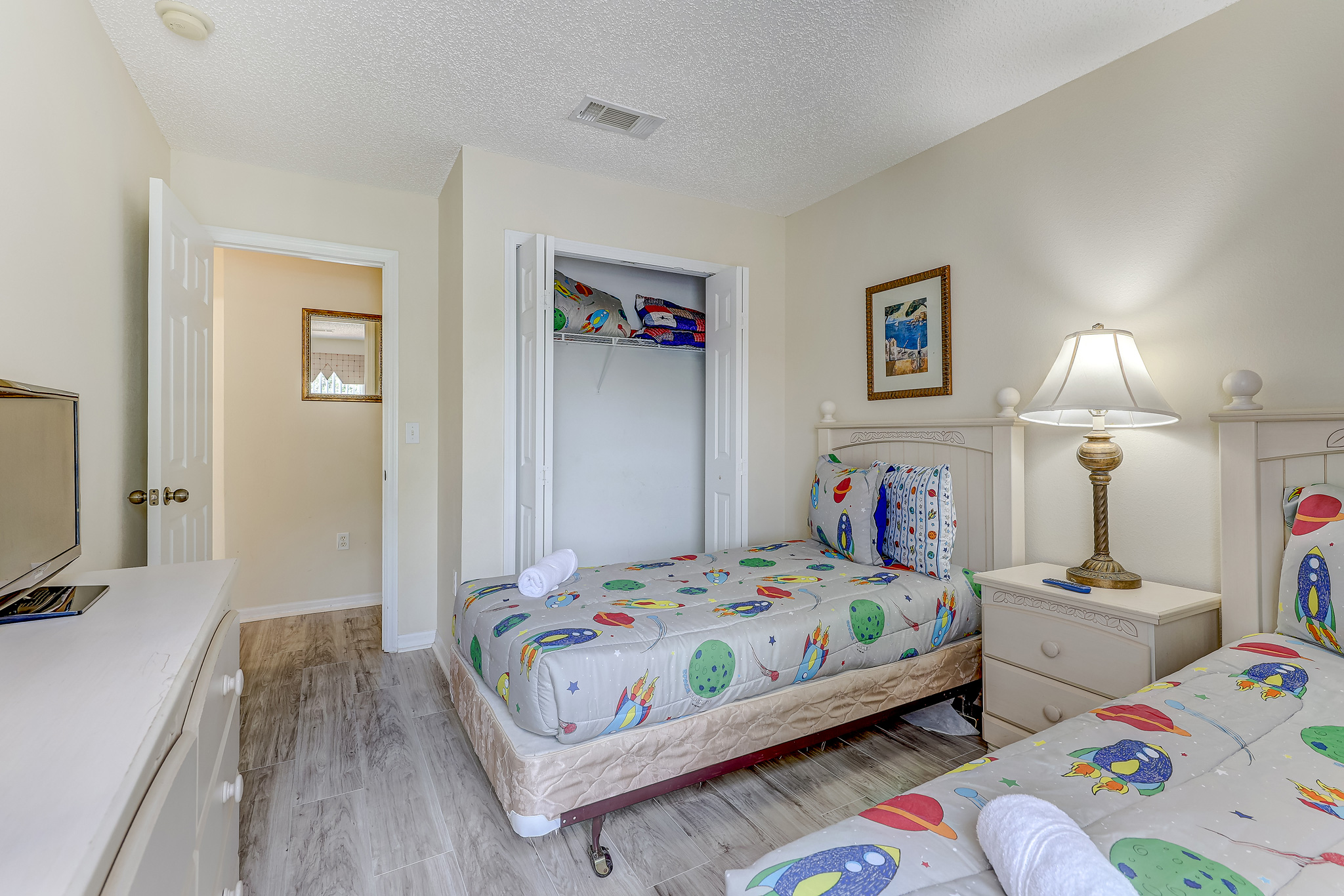 Room Image Unit 29 028